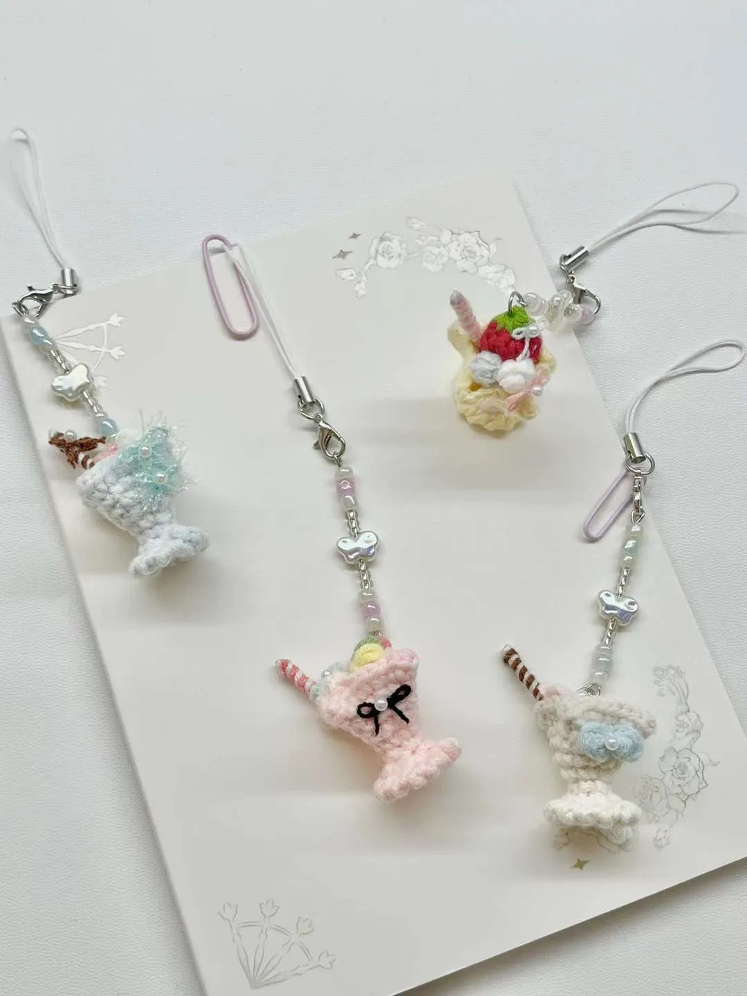 [Hand Knitted] Sugar Frost Cups Phone or Bag Charm