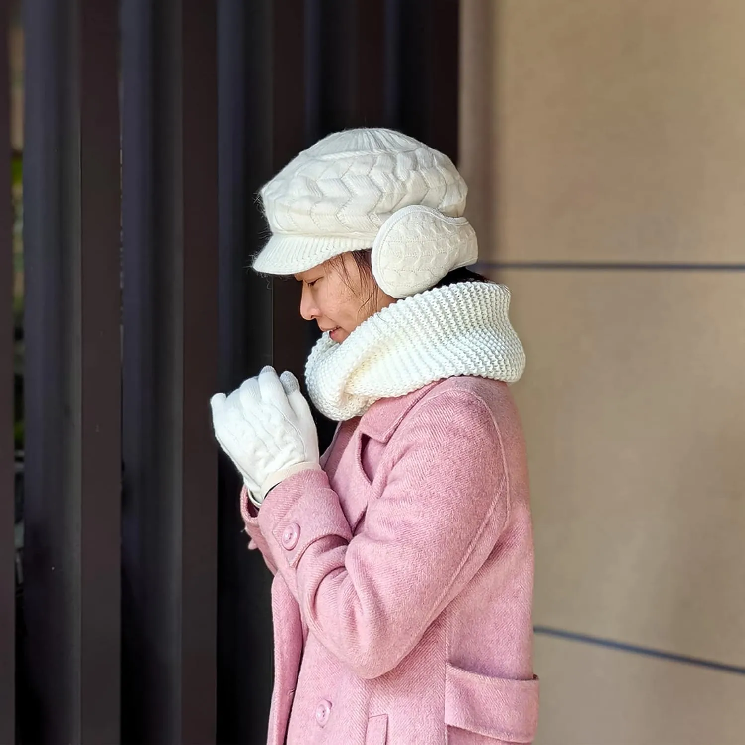 Womens Winter Hat with Brim, Wool Knitted Beanie with Warm Fleece Lined & Visor Newsboy Cap for Cold Weather S-Y-H4